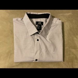 Men’s Button up shirt XL